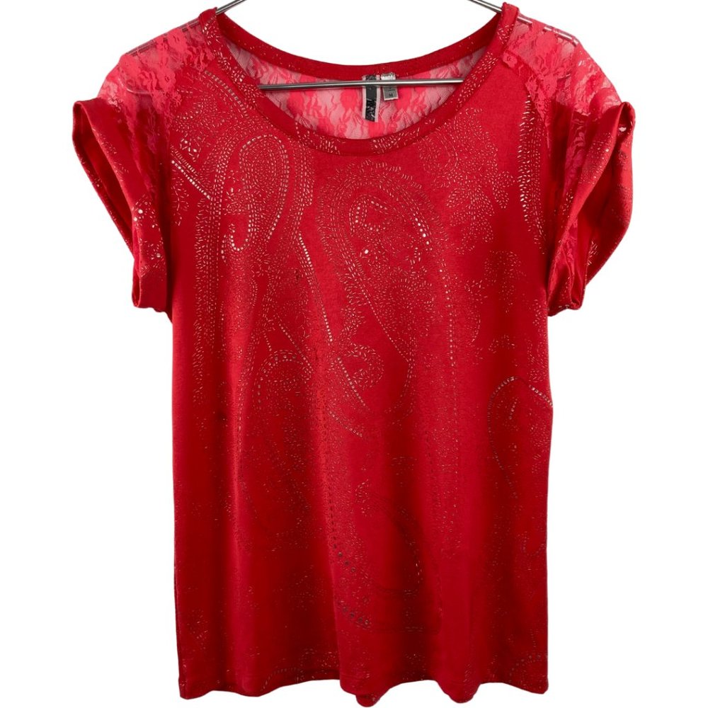 BKE Buckle Lace Inset with Splashes of Silver Tee Size M